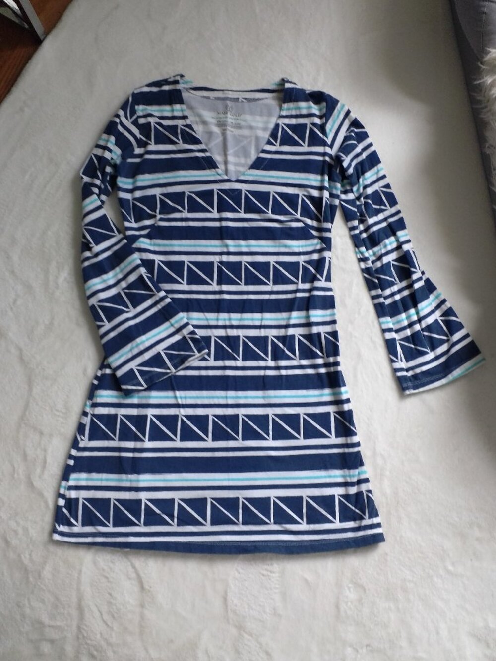 MAHI GOLD SIZE M BELL SLEEVE DRESS